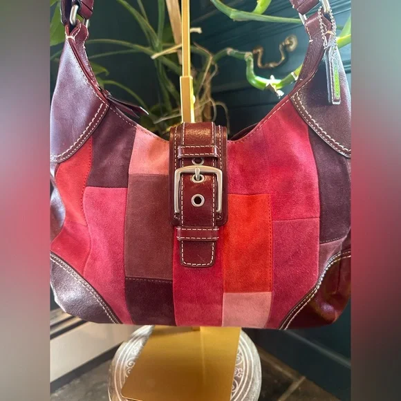 Coach Hamptons Patchwork Hobo Bag - Picture 2 of 10